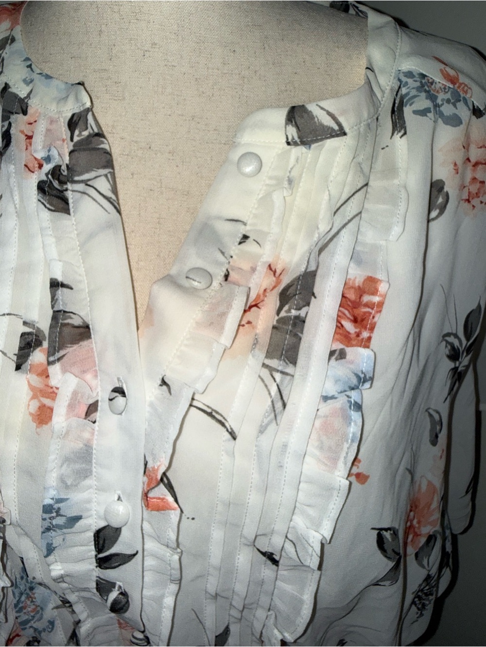 torrid White Floral Ruffle-Front Mini Dress - Picture 3 of 6